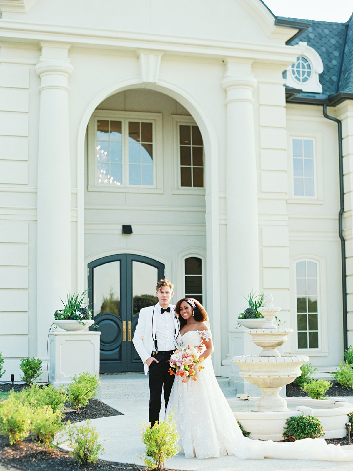 The Hillside Estate Wedding | DFW Wedding photographer | Kendal + Kyle