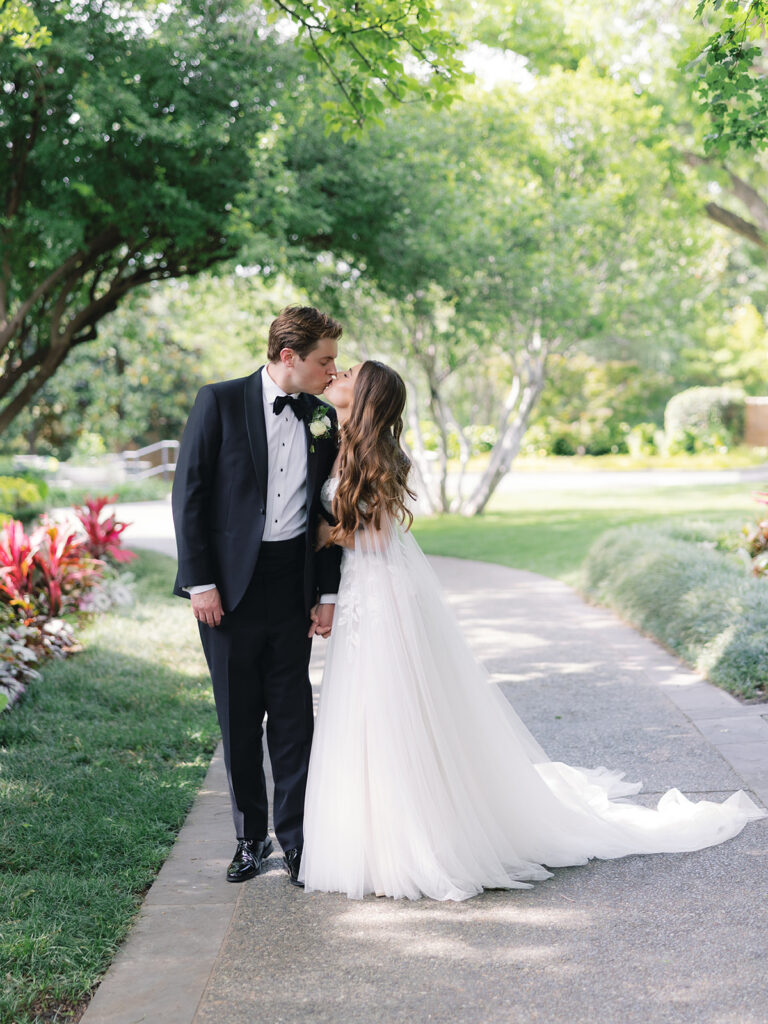 The Dallas Arboretum Wedding